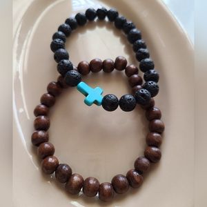 Bundle of 2 Wooded Beads Bracelets